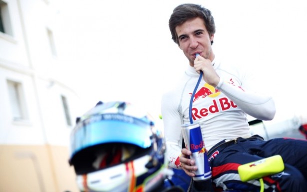 Felix Da Costa replaces Williamson in Red Bull Junior Team Red Bull drops promising Scot for this weekend's FR3.5 races in the Nurburgring after a difficult start to the season, something I say is a bad move from Helmut Marko...