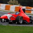 Visoiu to join Sainz and Kvyat at MW Arden Robert Visoiu has signed for MW Arden to partner Red Bull Juniors Carlos Sainz Jr and Daniil Kvyat in the GP3 Series next season.
