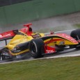 Vandoorne tops maiden qualifying at Monza season opener Reigning Eurocup champion Stoffel Vandoorne put in a stunning qualifying lap in wet conditions to top the qualifying for race one of the Formula Renault 3.5 season opener at Monza.