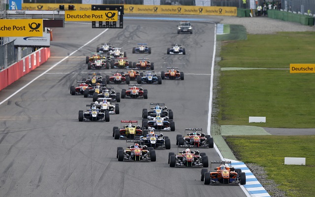 Photo: FIA Formula 3 European Championship / Thomas Suer 