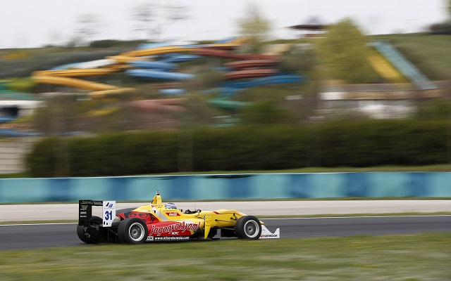 Photo: FIA Formula 3 European Championship / Thomas Suer